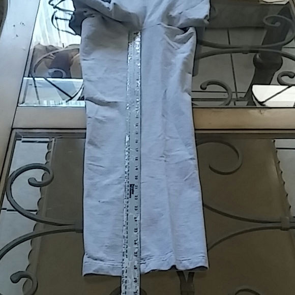 N.Y.L.New York Laundry Warm-Ups - Picture 7 of 8